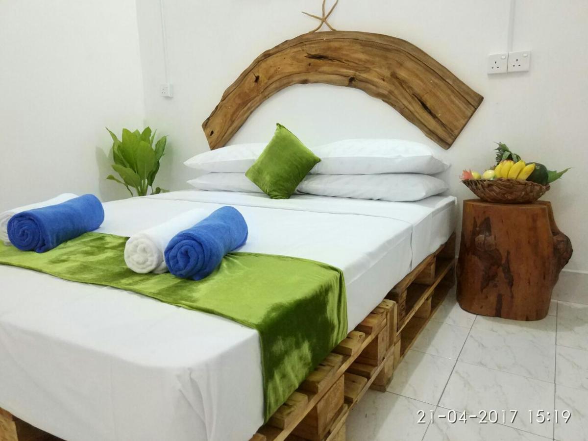 Veli Villa Thoddoo Exterior photo
