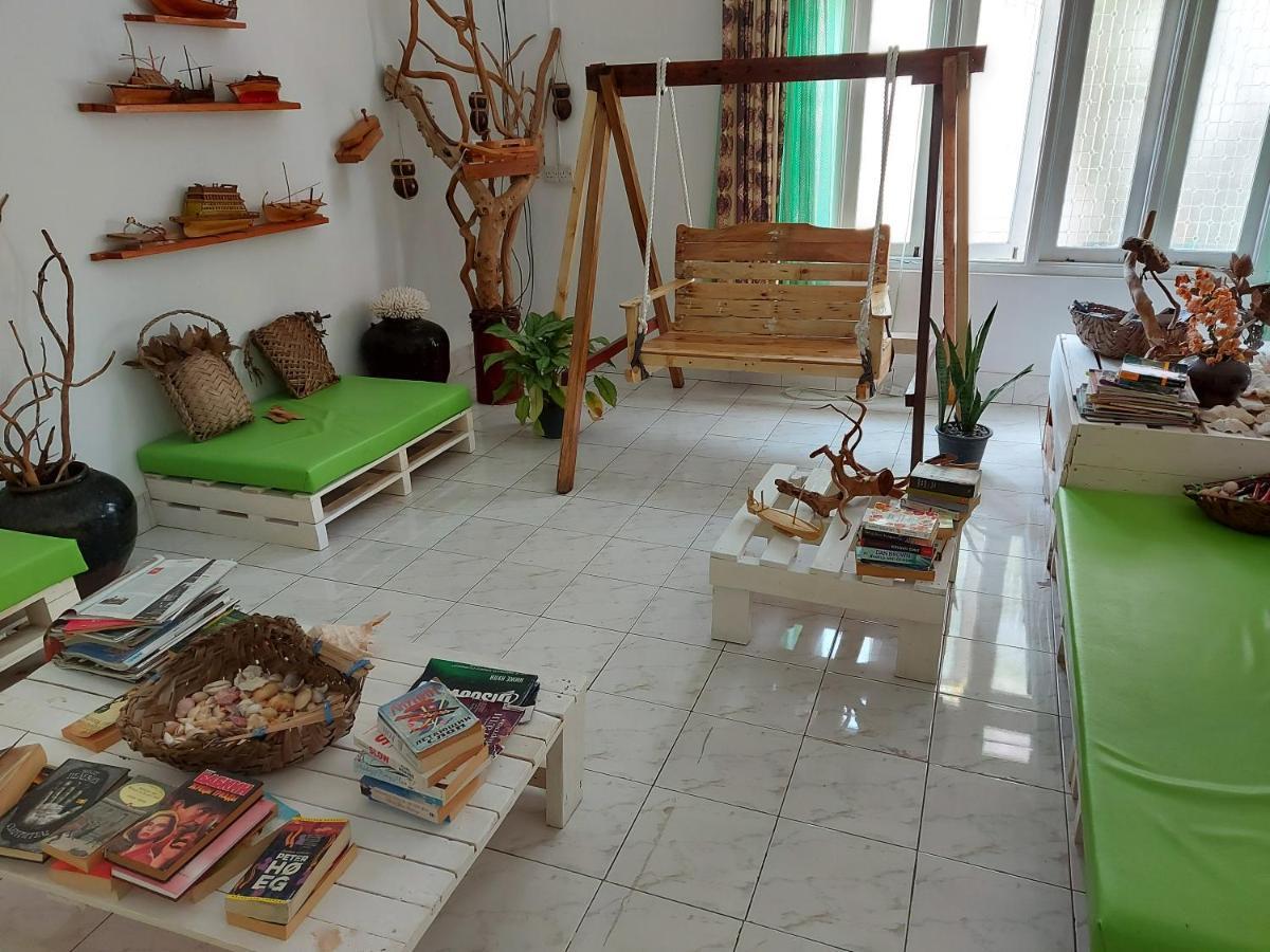 Veli Villa Thoddoo Exterior photo